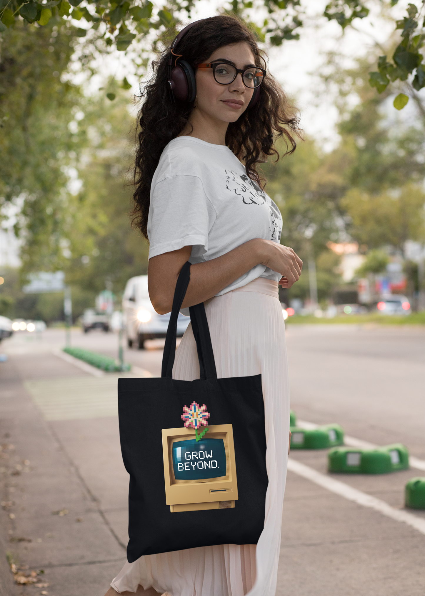 GROW BEYOND by MIGA carry Bags
