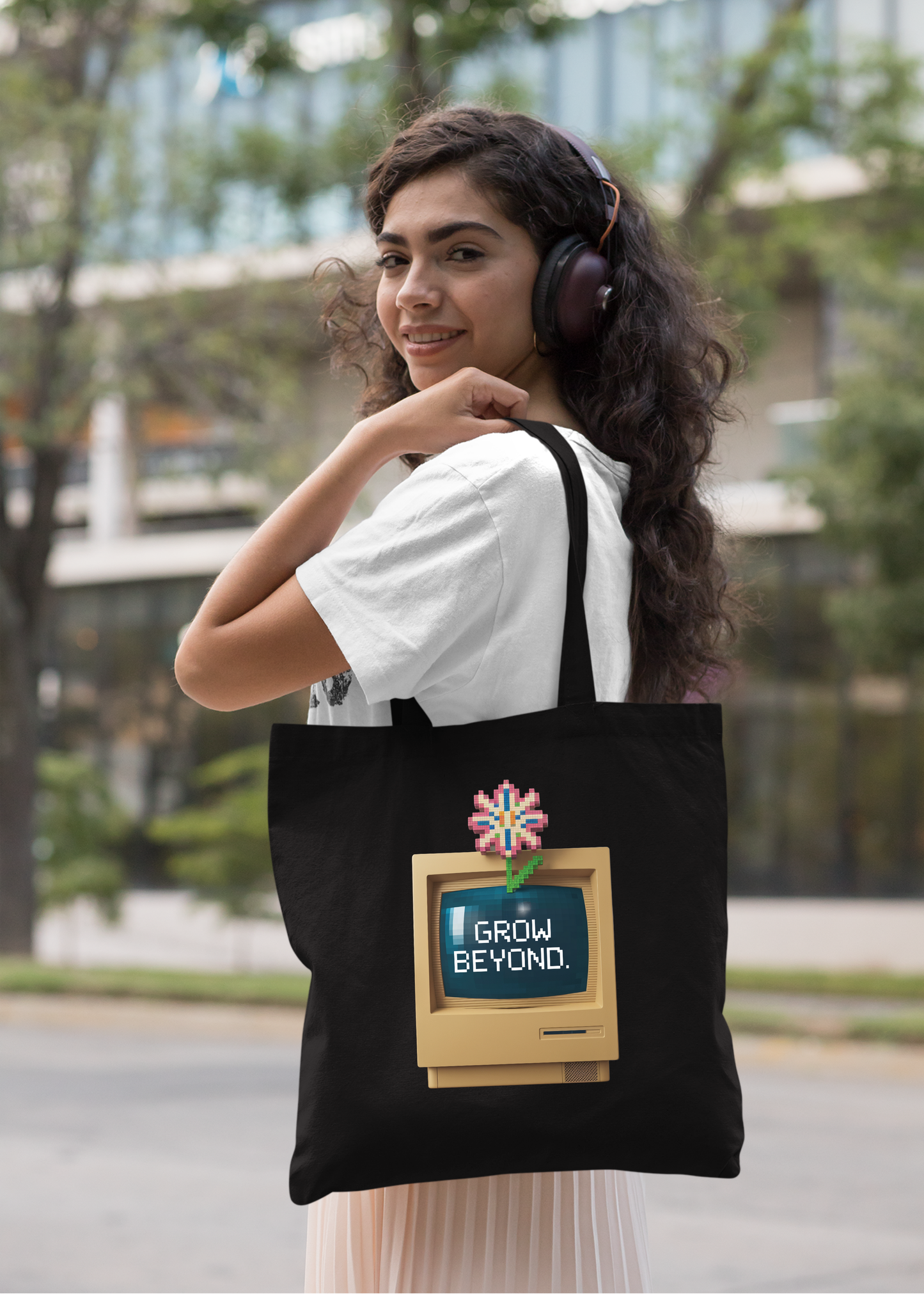 GROW BEYOND by MIGA carry Bags