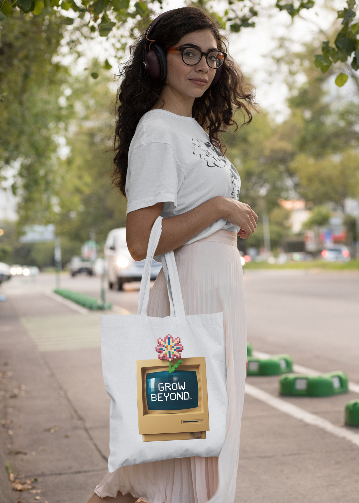 GROW BEYOND by MIGA carry Bags