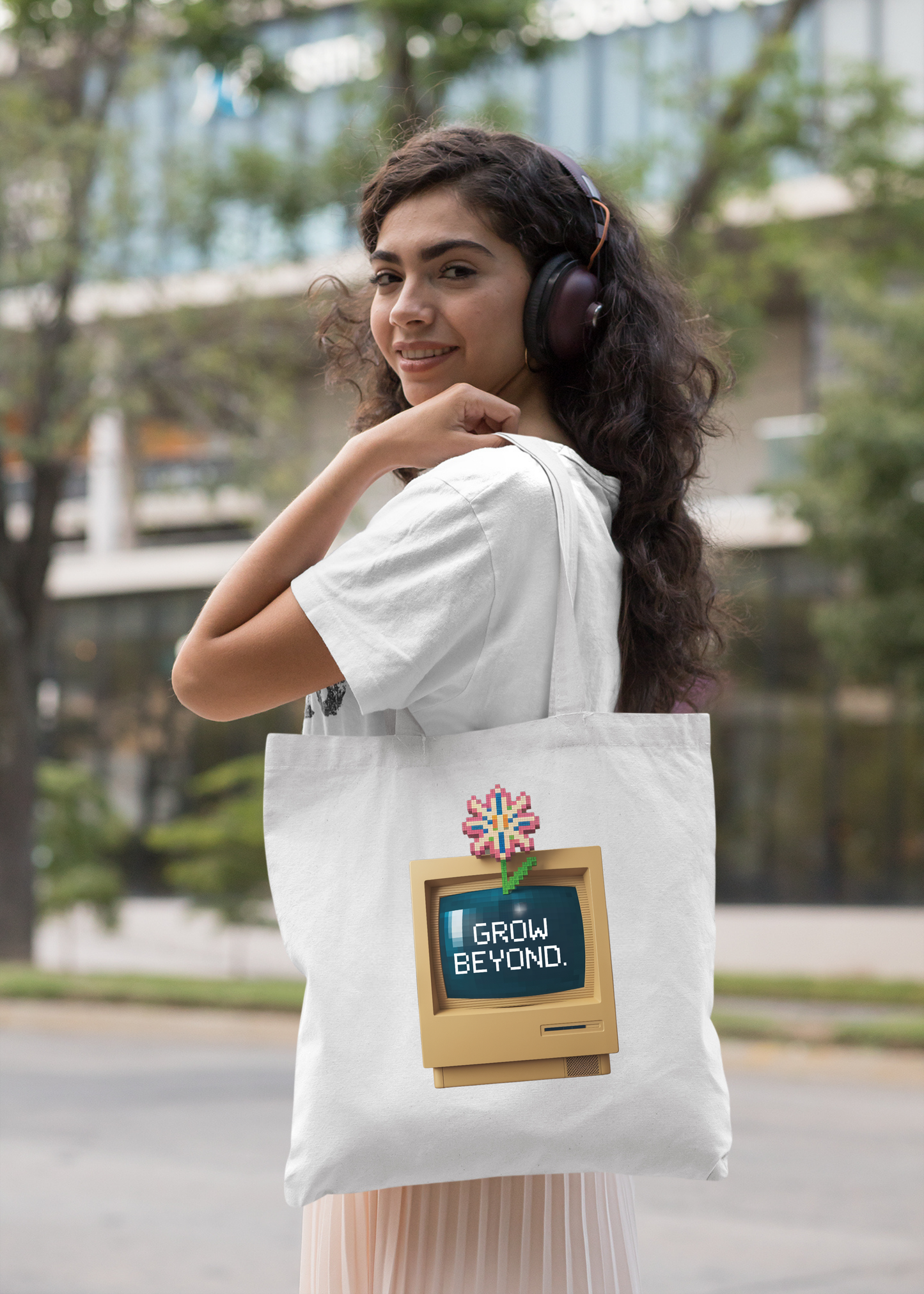 GROW BEYOND by MIGA carry Bags