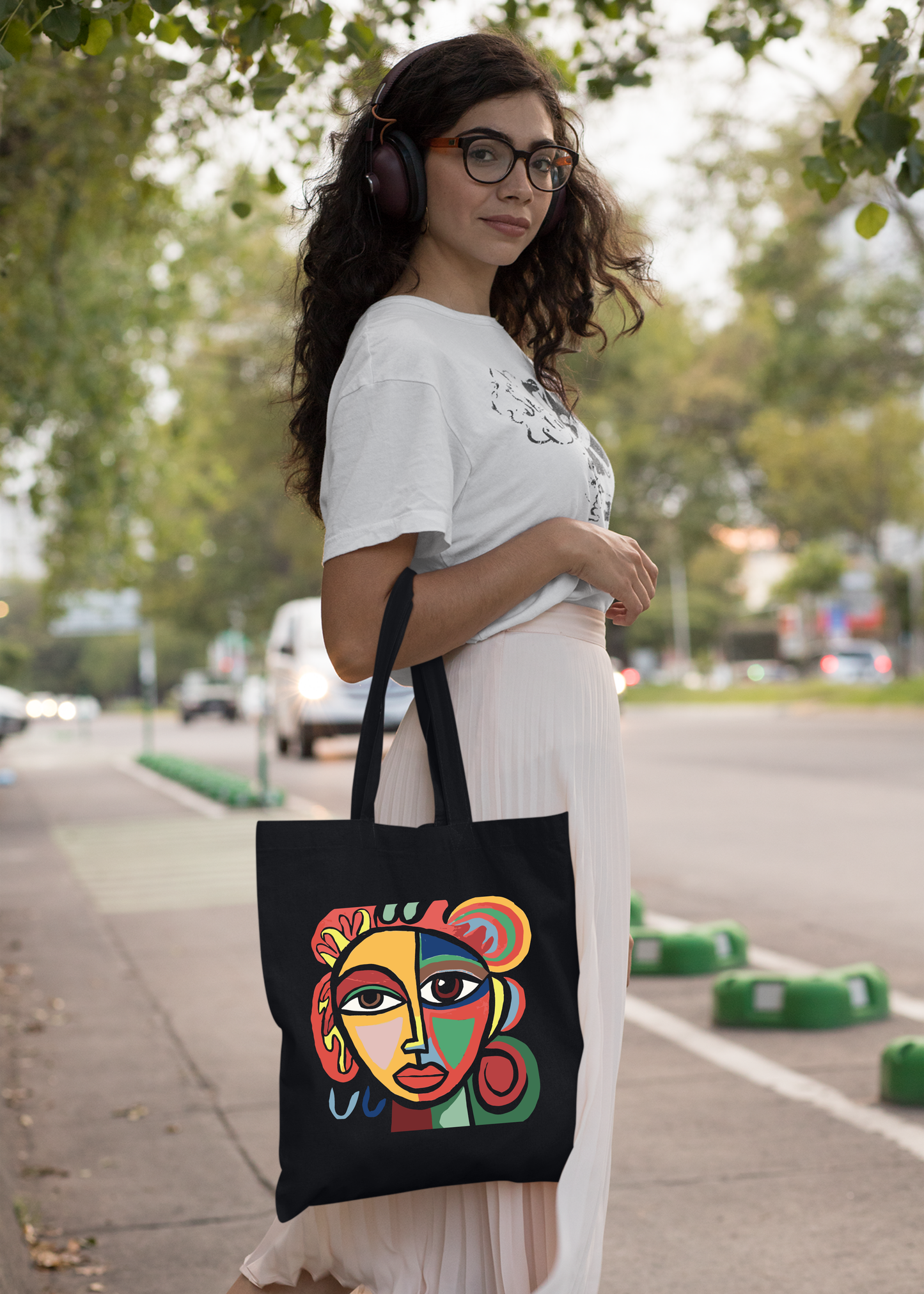 Modern Art by MIGA carry Bags